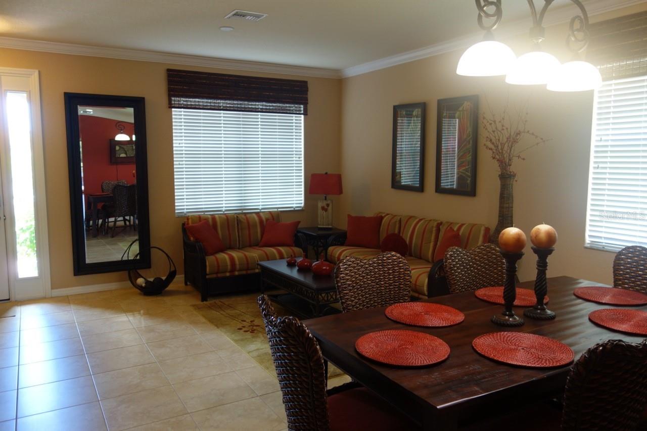Image 5 of 15 For 339 River Enclave Court