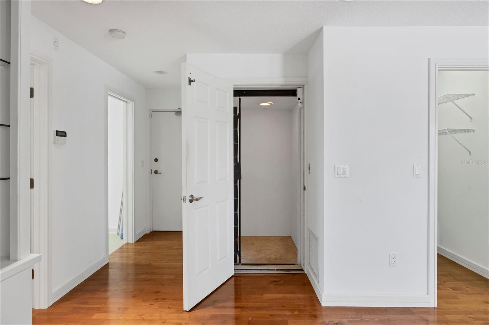 Image 15 of 62 For 2918 Avenue E