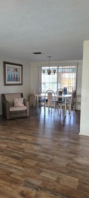 Listing photo id 11 for 9835 El Camino Real Avenue