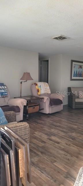 Listing photo id 12 for 9835 El Camino Real Avenue