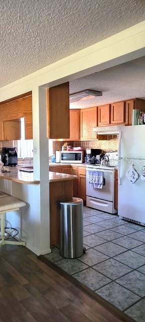 Listing photo id 13 for 9835 El Camino Real Avenue