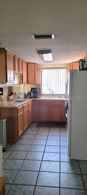 Listing photo id 14 for 9835 El Camino Real Avenue