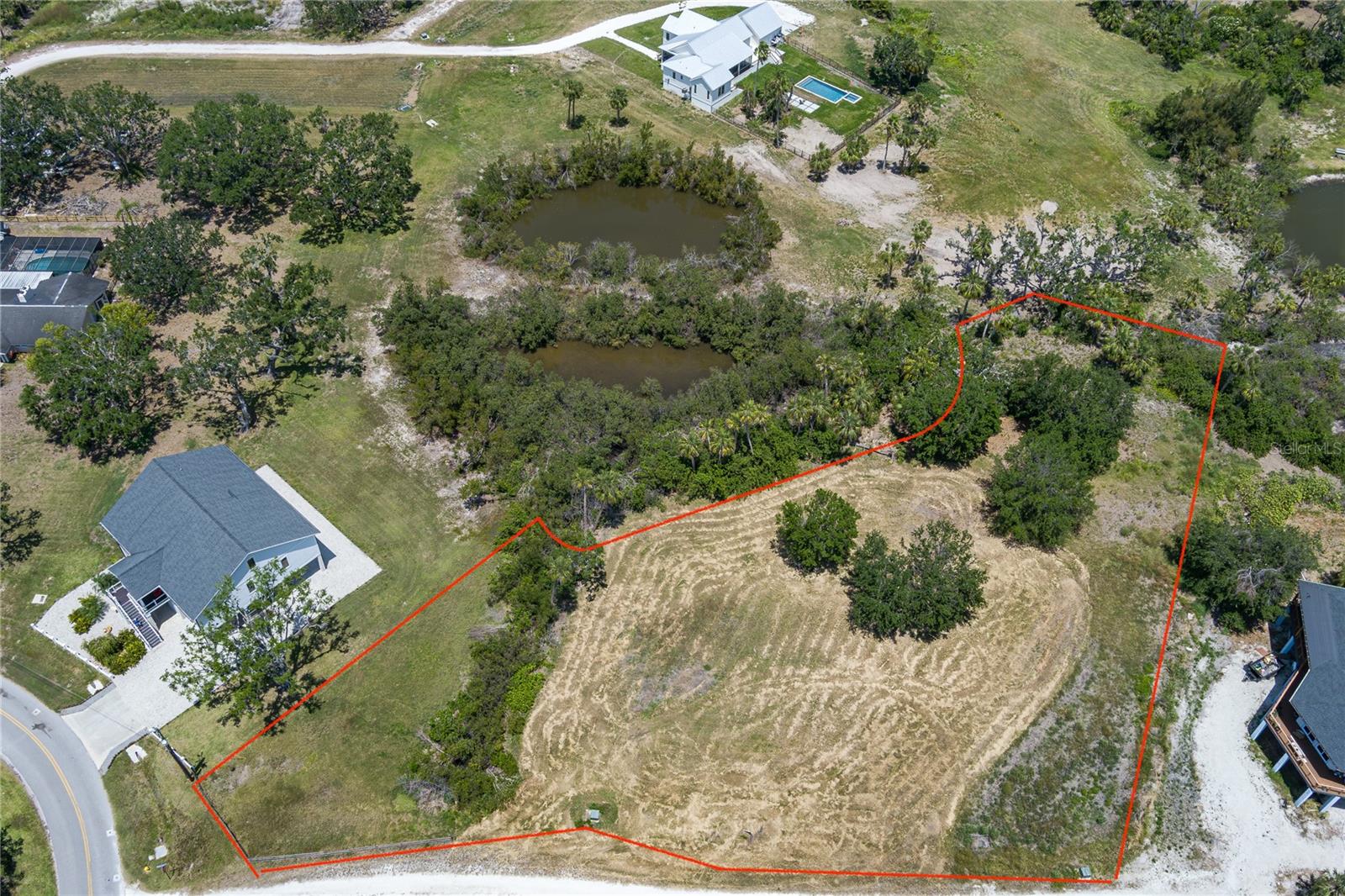 Image 2 of 17 For 818 Bayou Point Court