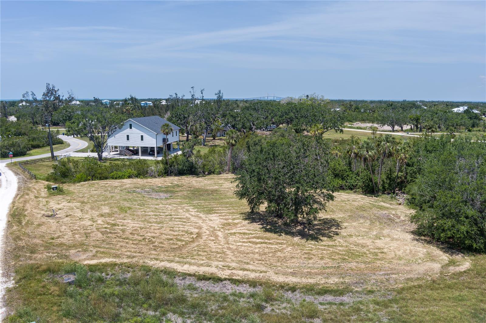 Image 6 of 17 For 818 Bayou Point Court
