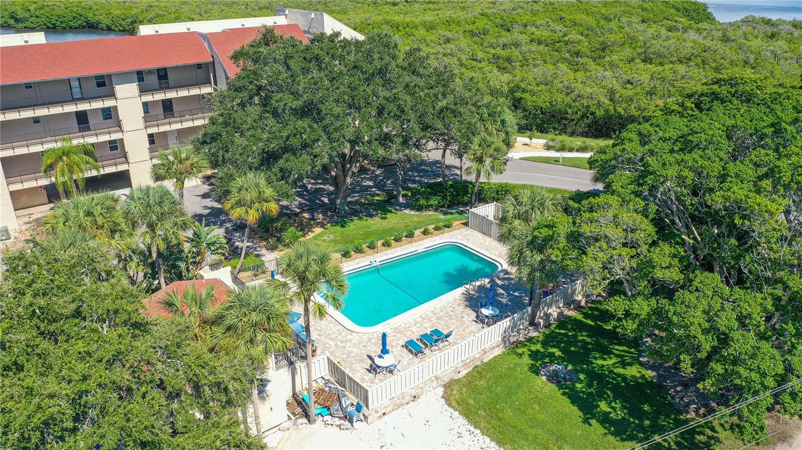 Image 53 of 77 For 4800 Gulf Of Mexico Drive 204