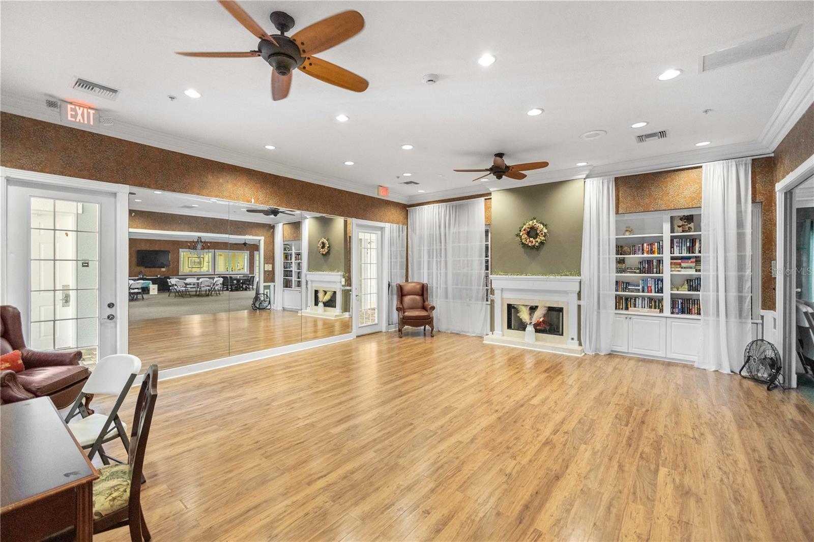 Image 20 of 22 For 2353 Rosewood Lane