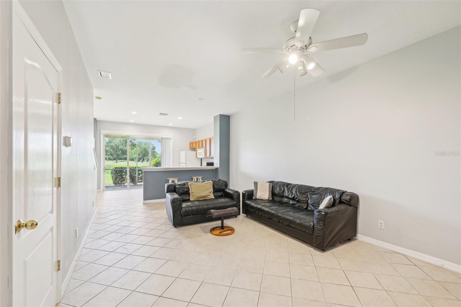 Image 5 of 22 For 2353 Rosewood Lane
