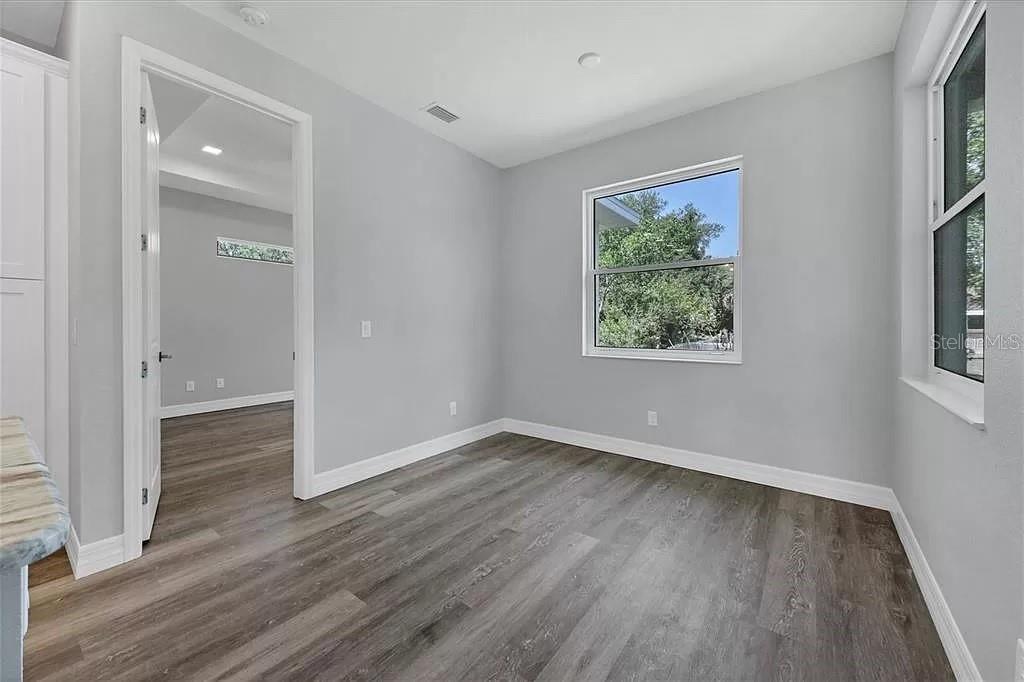 Image 15 of 30 For 12534 Mohican Avenue
