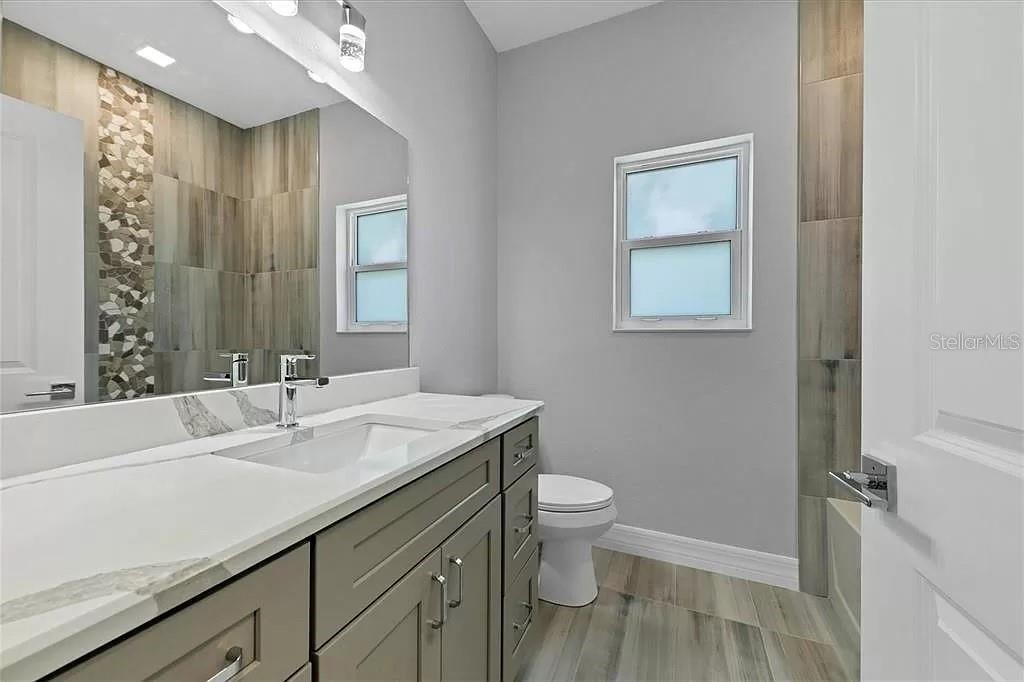 Image 22 of 30 For 12534 Mohican Avenue