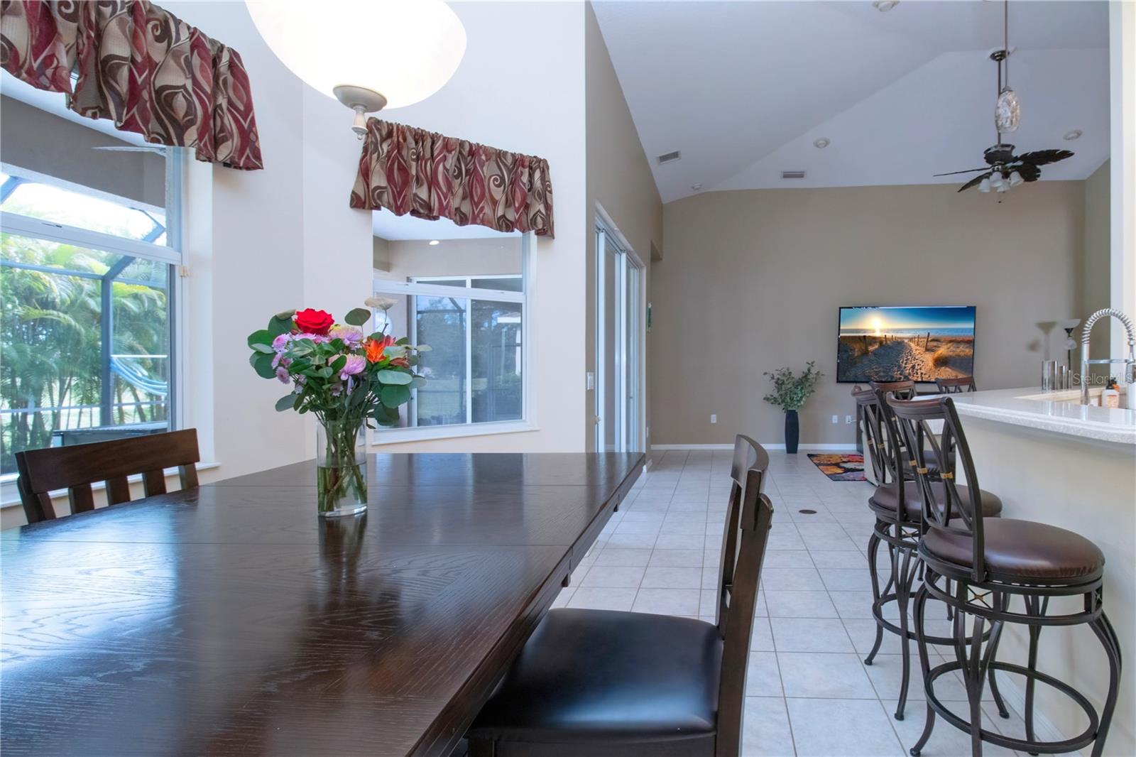 Image 14 of 51 For 275 Dahlia Court