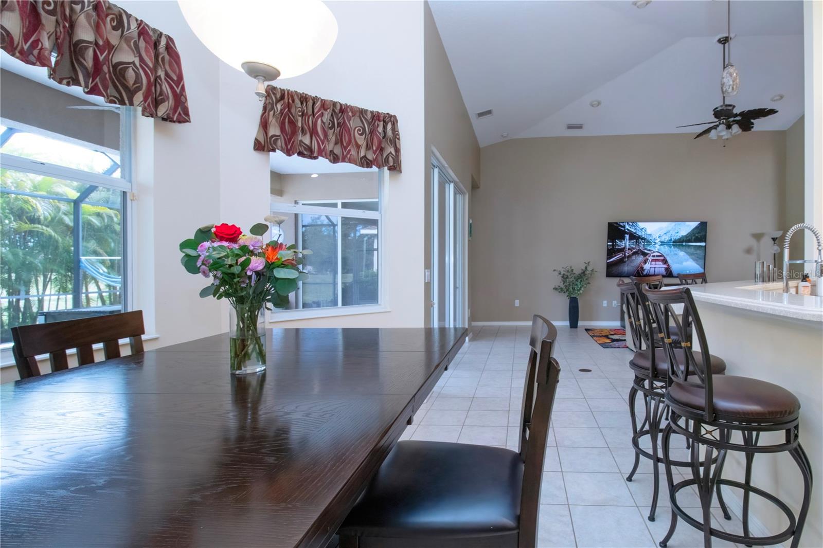 Image 15 of 51 For 275 Dahlia Court