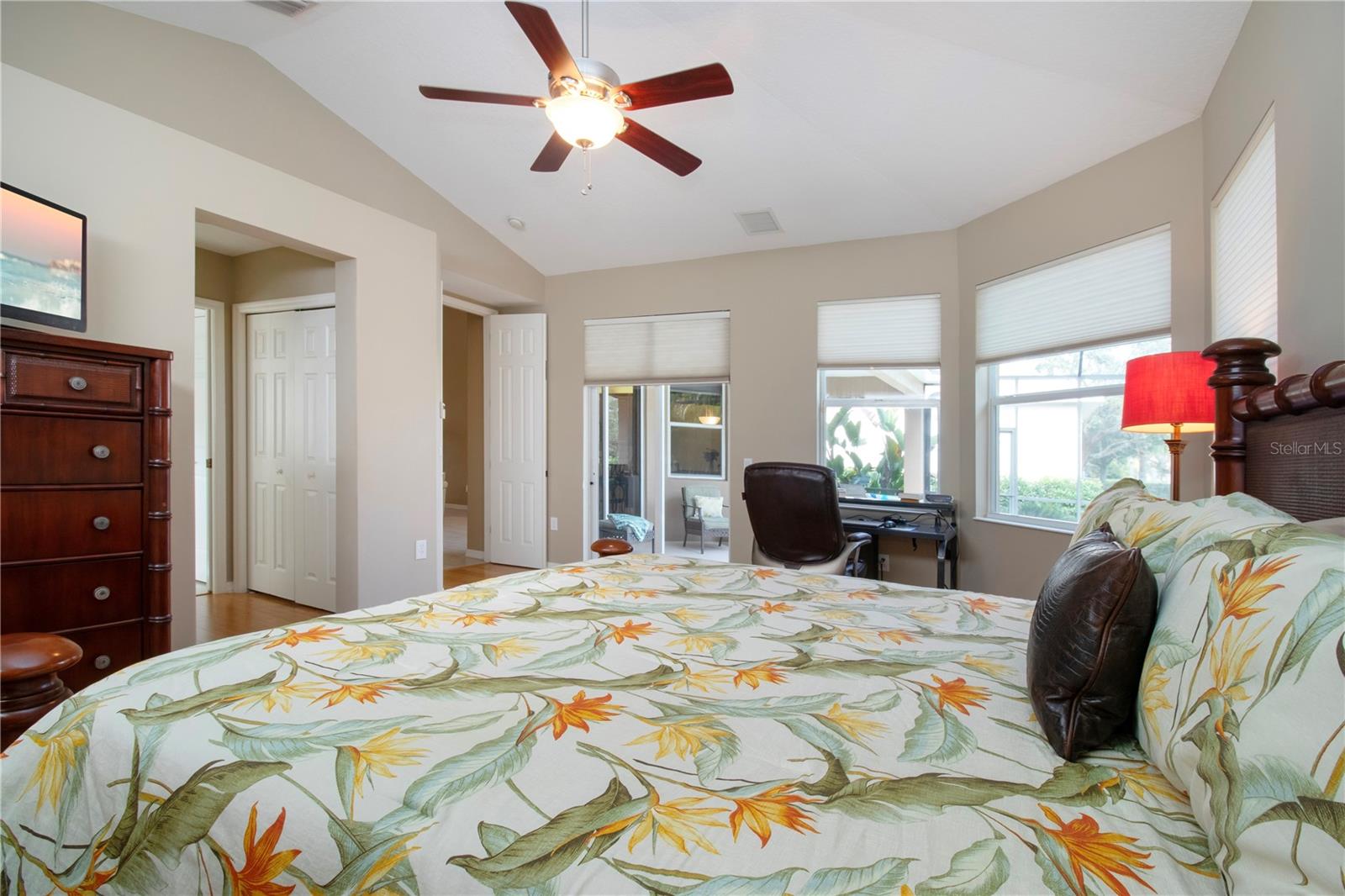 Image 30 of 51 For 275 Dahlia Court