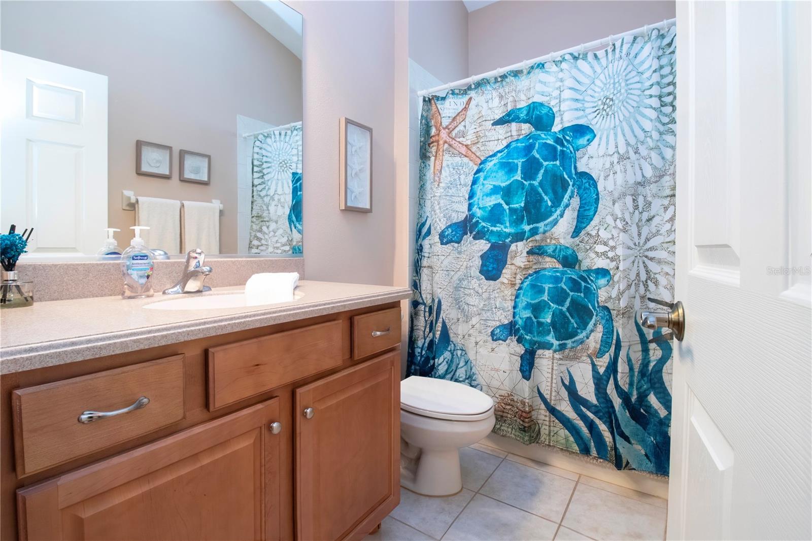 Image 42 of 51 For 275 Dahlia Court