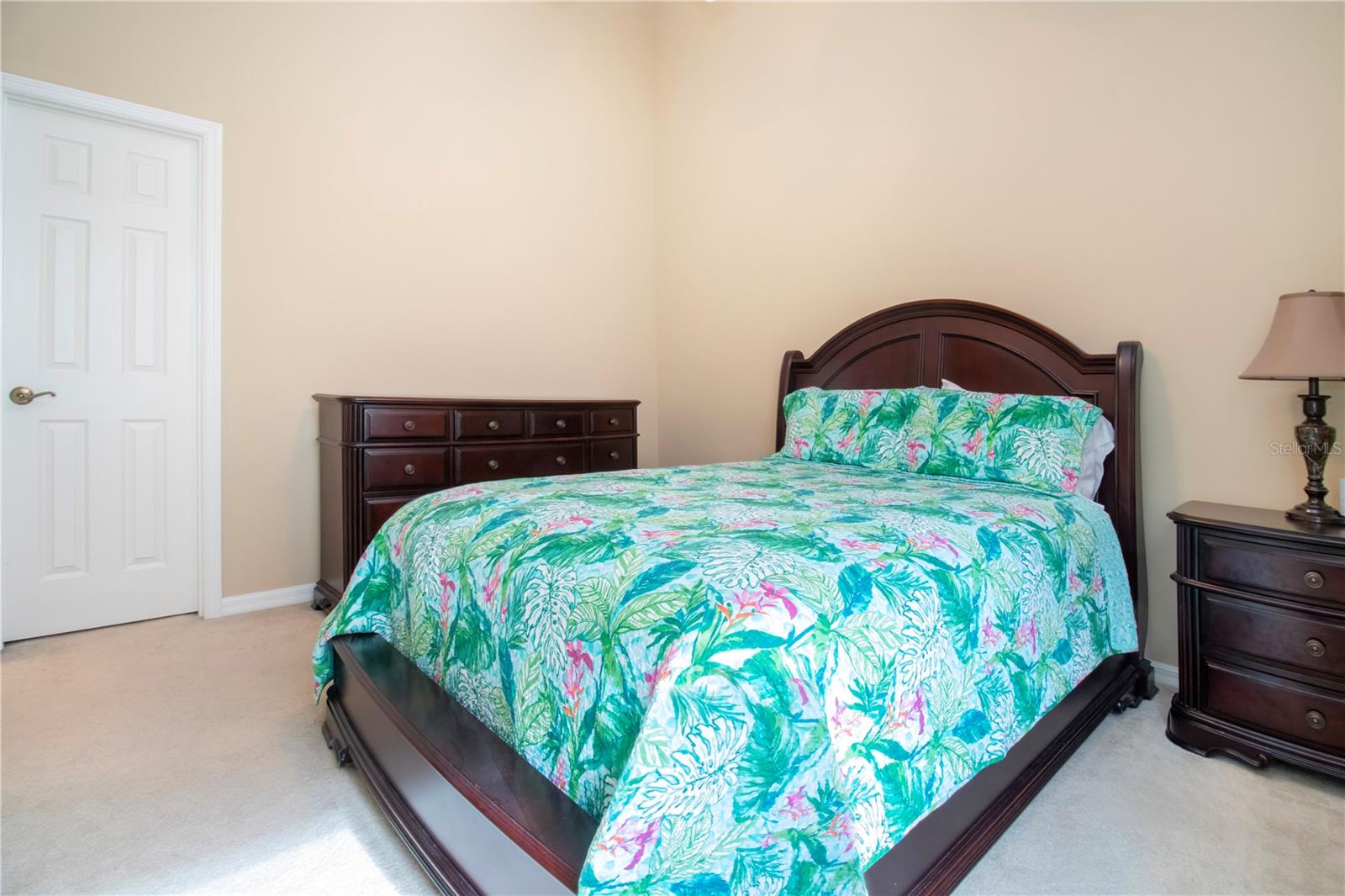 Image 44 of 51 For 275 Dahlia Court