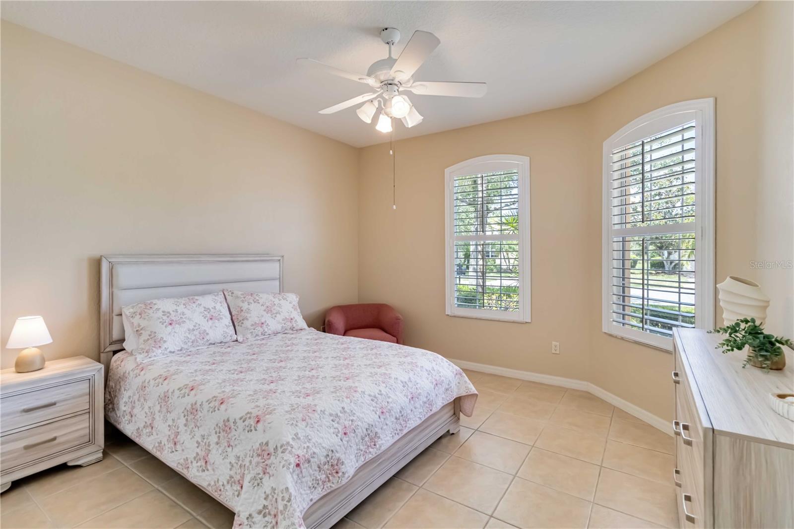 Image 18 of 29 For 6519 43rd Court E