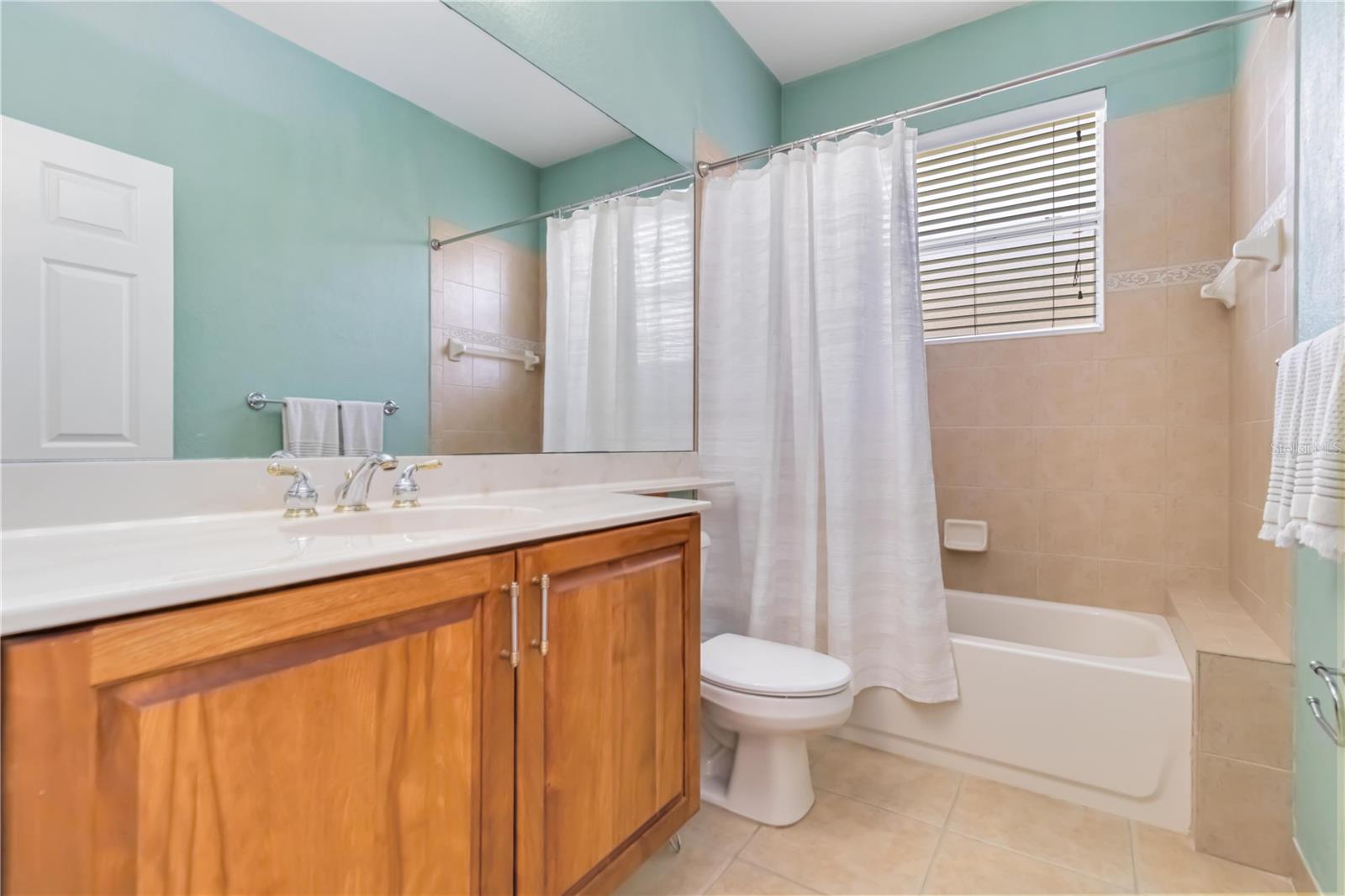 Image 21 of 29 For 6519 43rd Court E