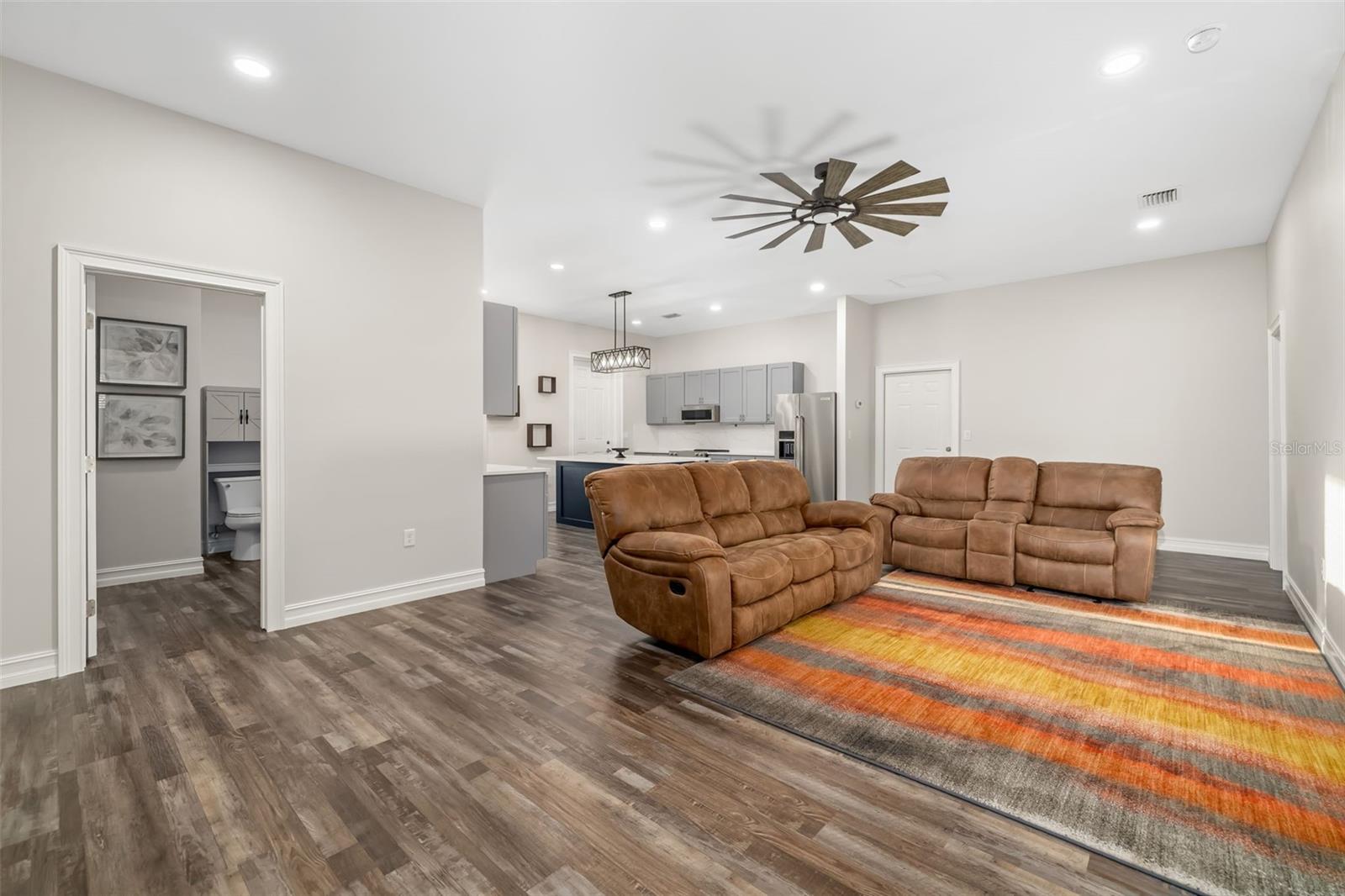 Image 49 of 78 For 19006 69th Avenue E