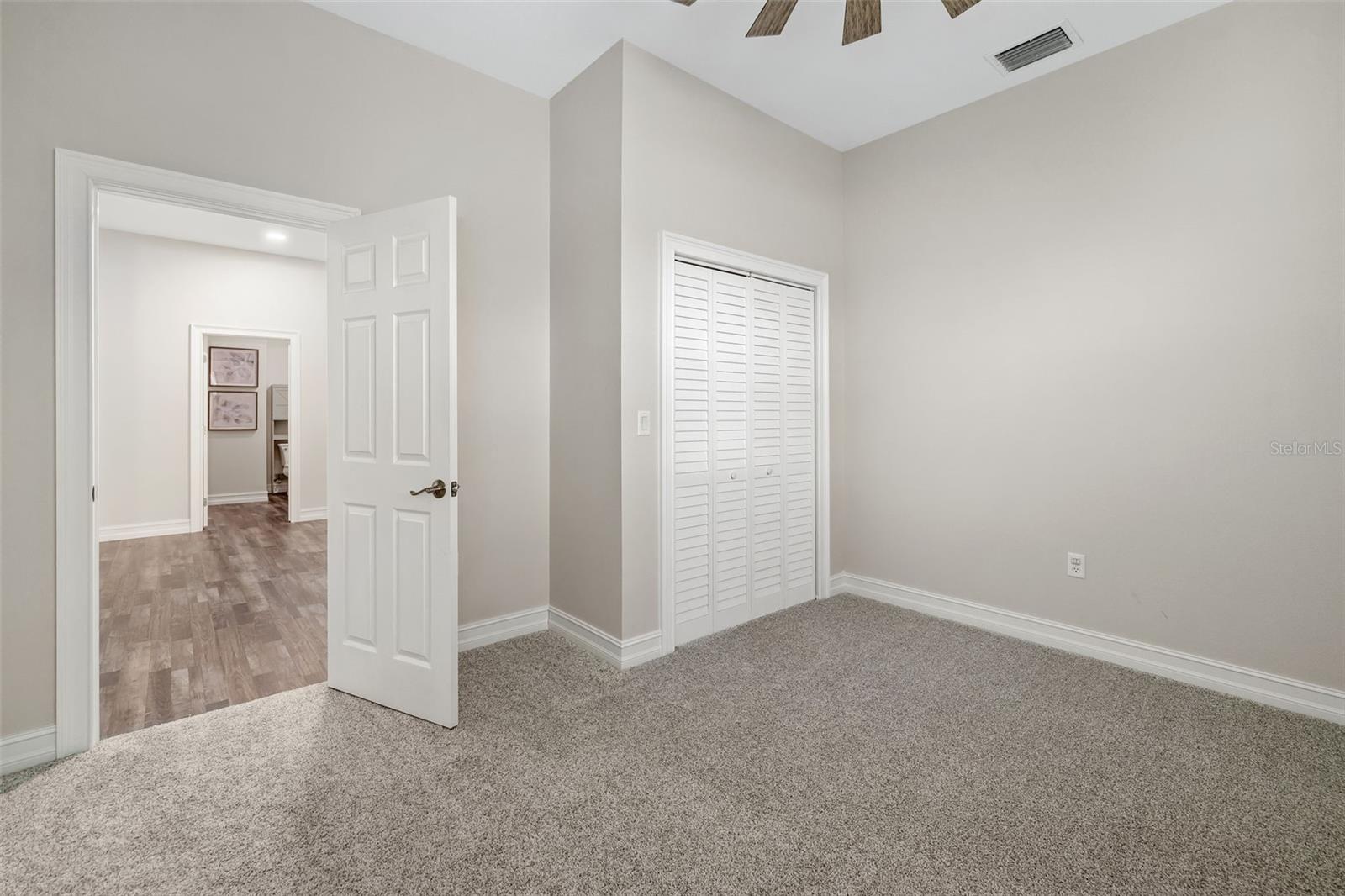Image 52 of 78 For 19006 69th Avenue E