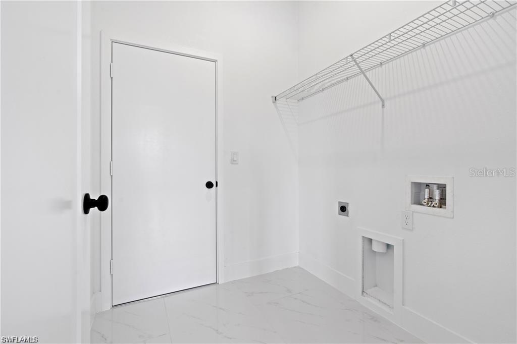 Image 19 of 21 For 3203 Sunshine Boulevard N