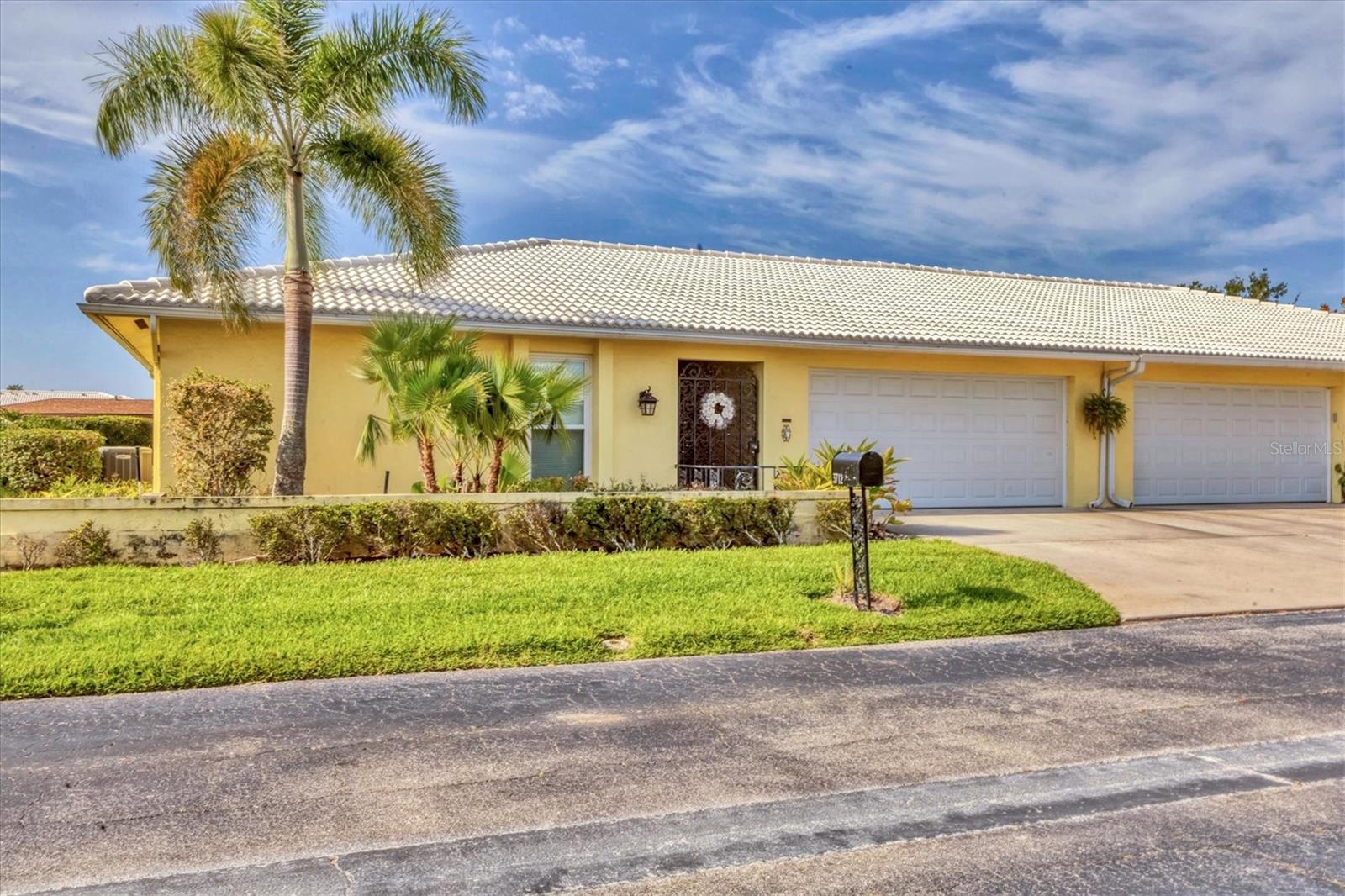 Details for 3712 Hampshire Lane 5623, SARASOTA, FL 34232