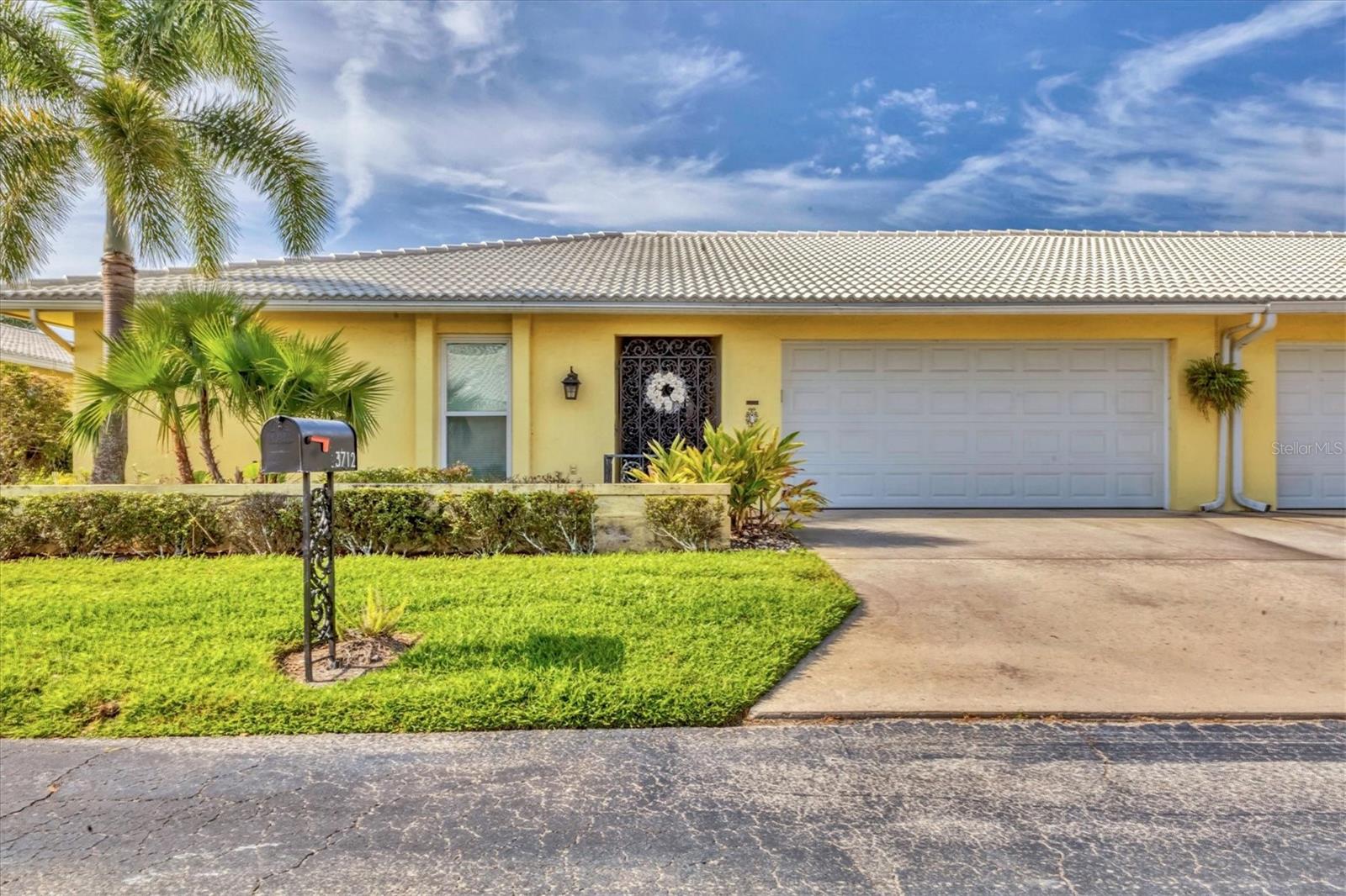 Image 2 of 36 For 3712 Hampshire Lane 5623