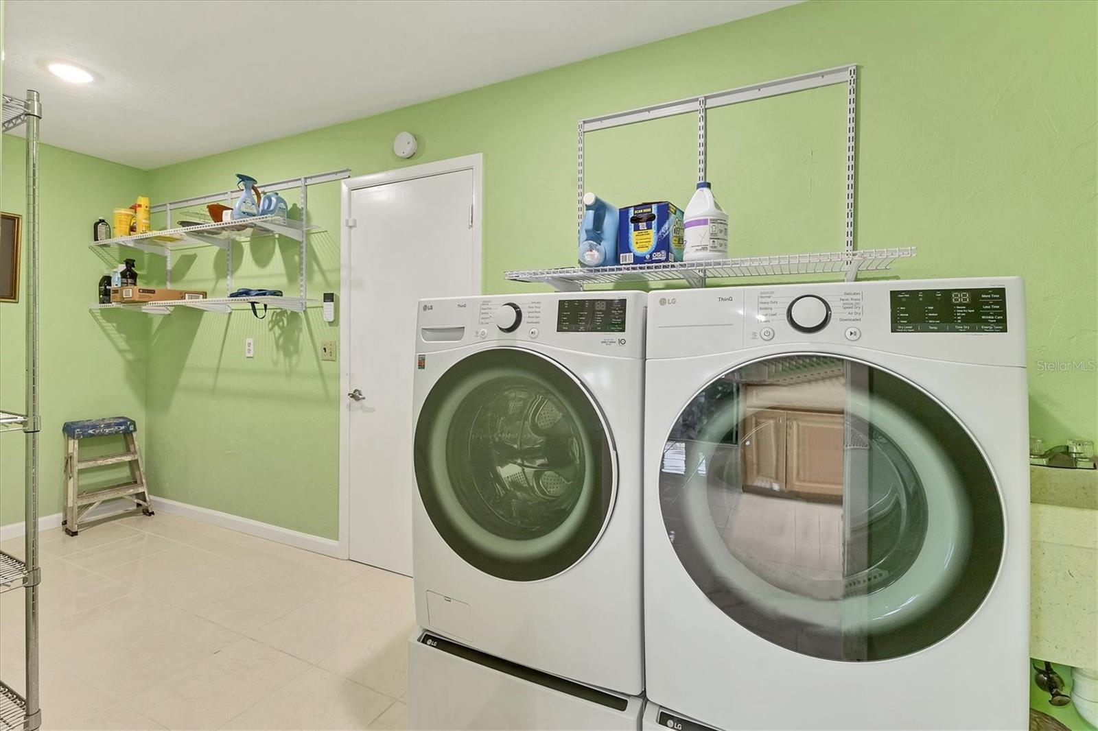 Image 24 of 36 For 3712 Hampshire Lane 5623