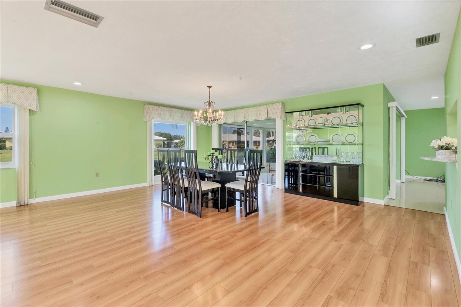 Image 8 of 36 For 3712 Hampshire Lane 5623
