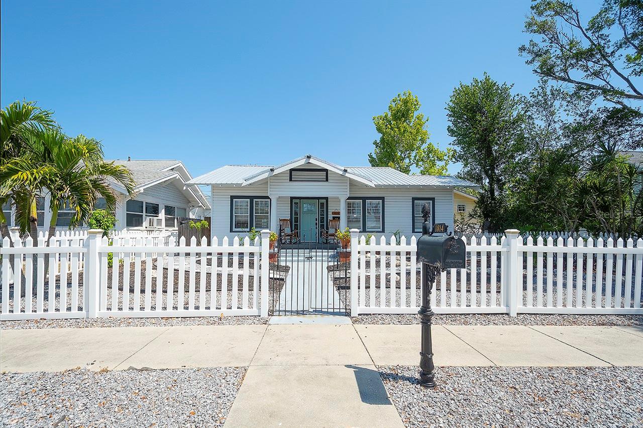 Image 21 of 31 For 1814 6th Avenue W