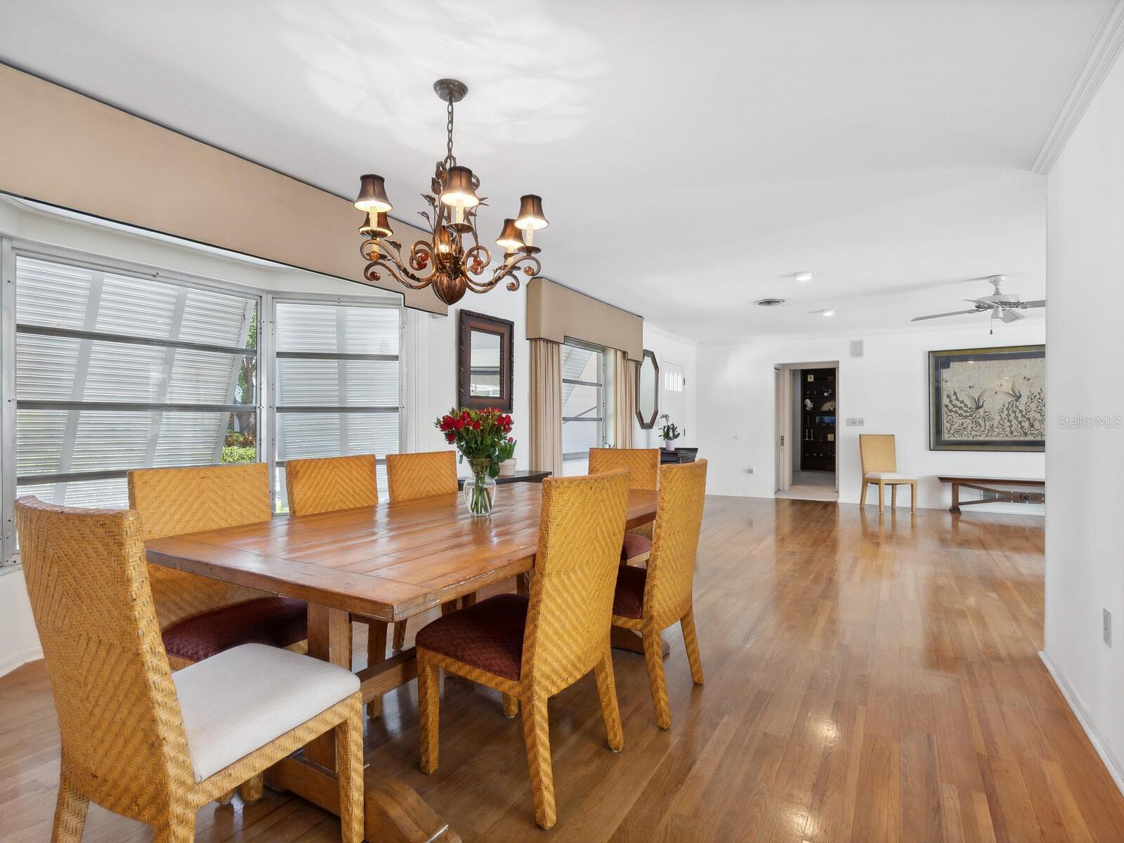 Image 10 of 58 For 1014 Contento Street