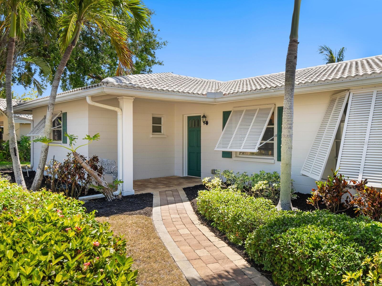 Image 4 of 58 For 1014 Contento Street