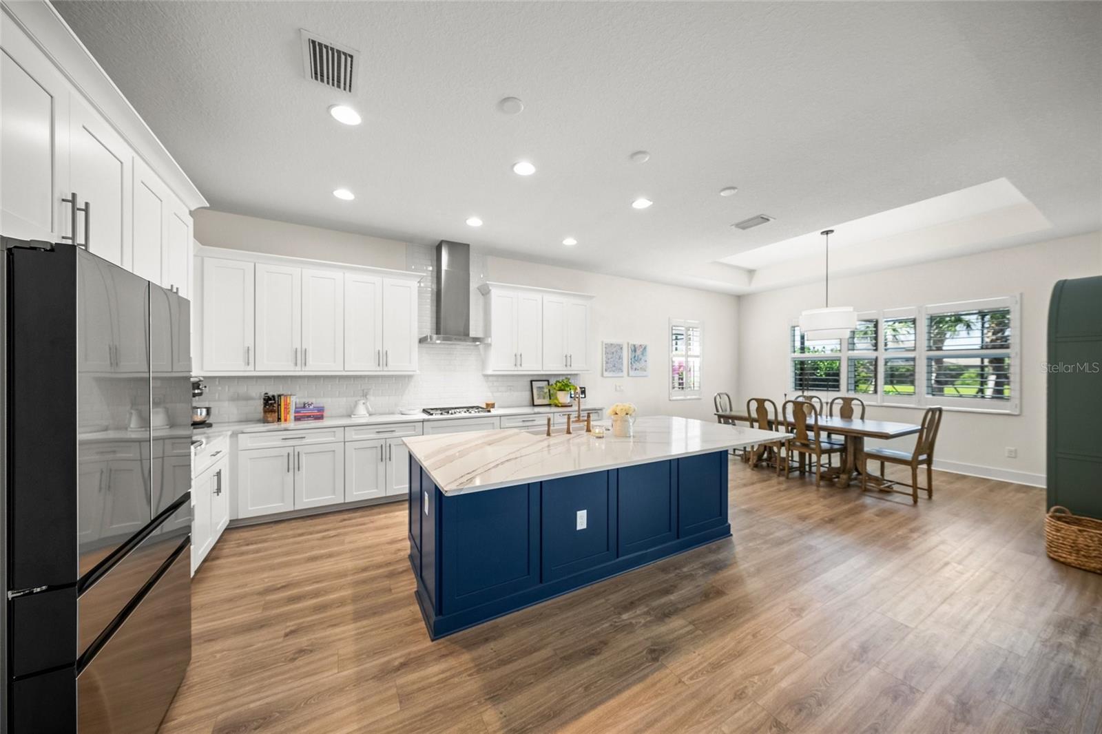 Image 15 of 58 For 6152 Lungo Lago Drive