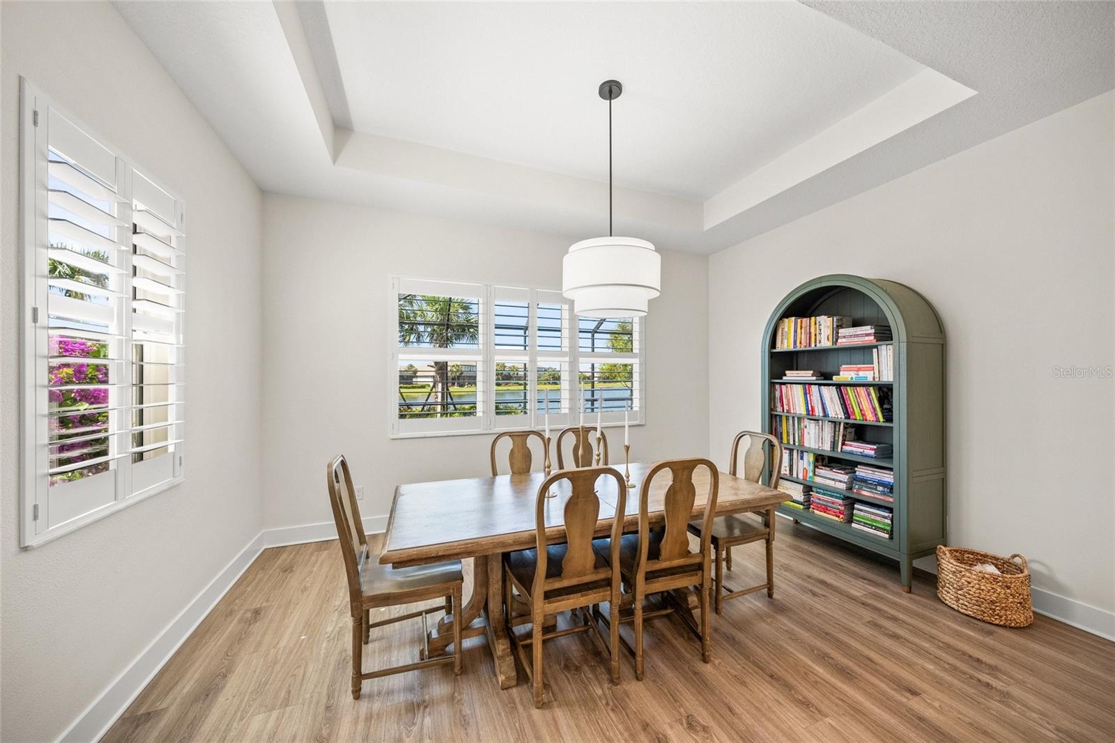Image 17 of 58 For 6152 Lungo Lago Drive