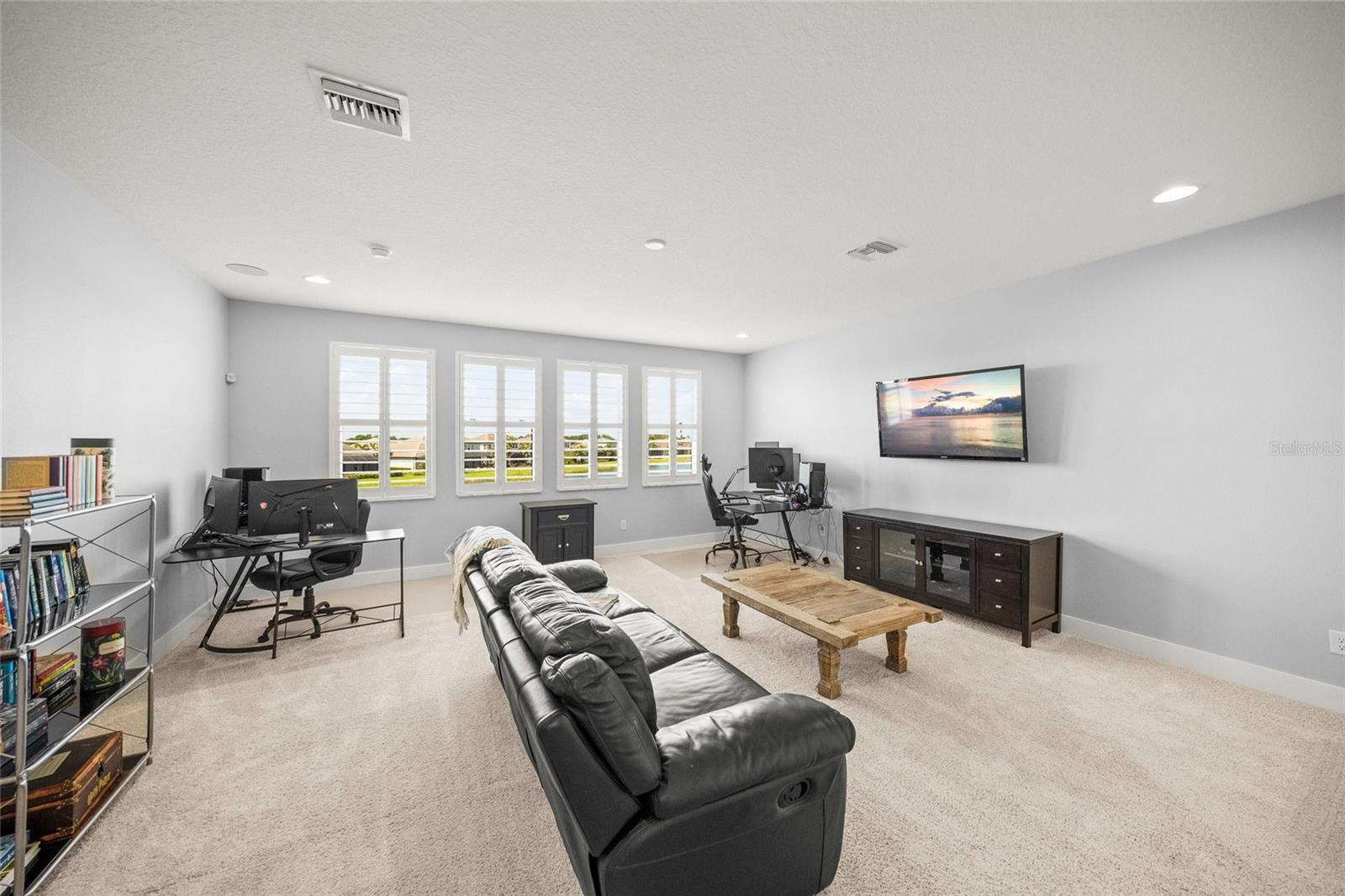 Image 34 of 58 For 6152 Lungo Lago Drive
