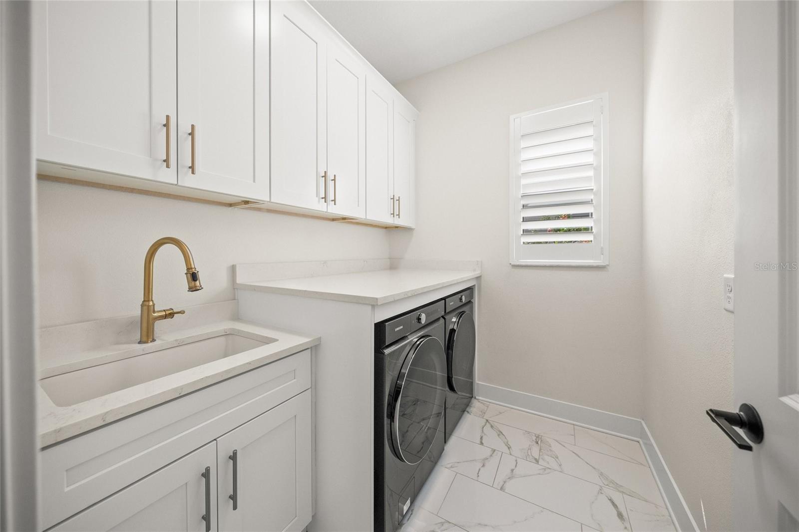 Image 36 of 58 For 6152 Lungo Lago Drive