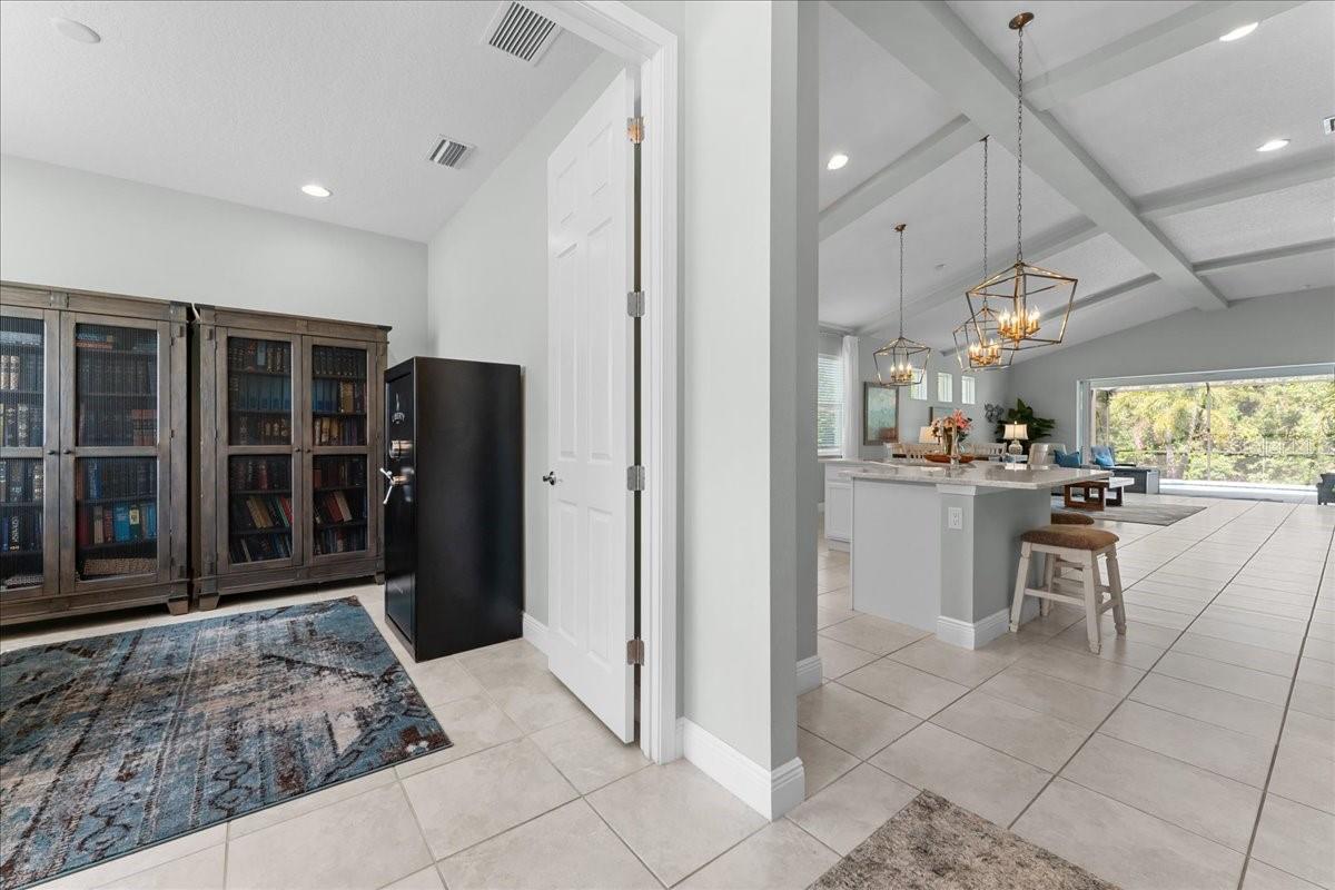 Image 11 of 93 For 4515 Roycroft Terrace
