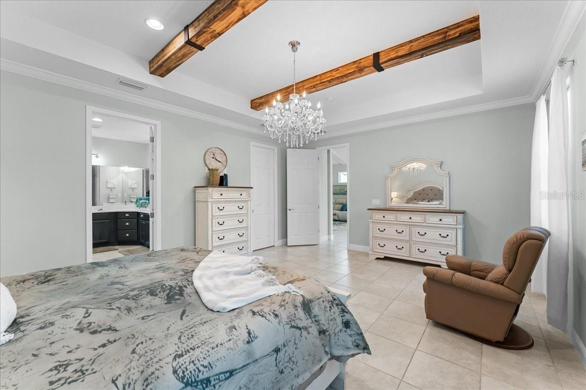 Image 36 of 93 For 4515 Roycroft Terrace