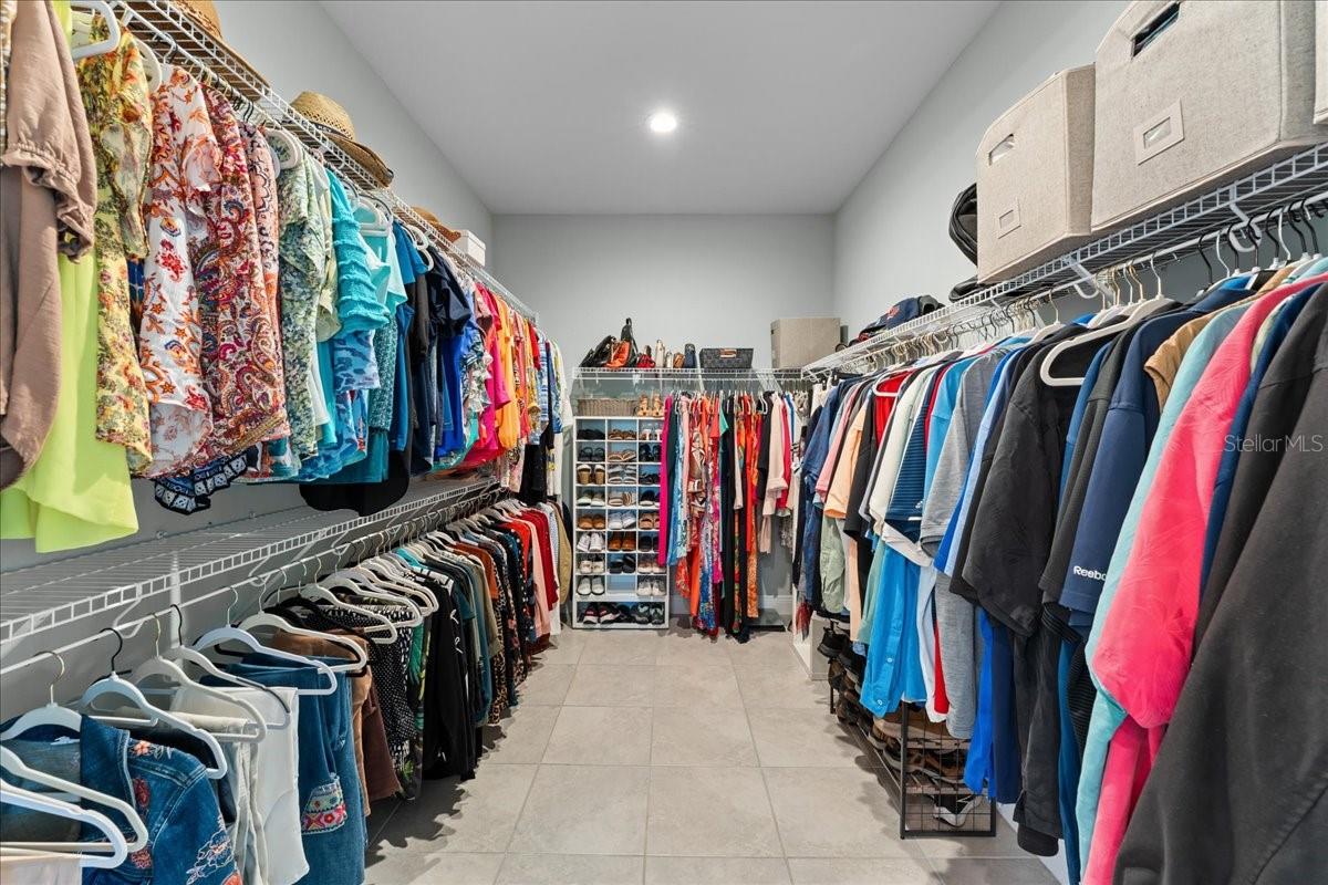 Image 37 of 93 For 4515 Roycroft Terrace