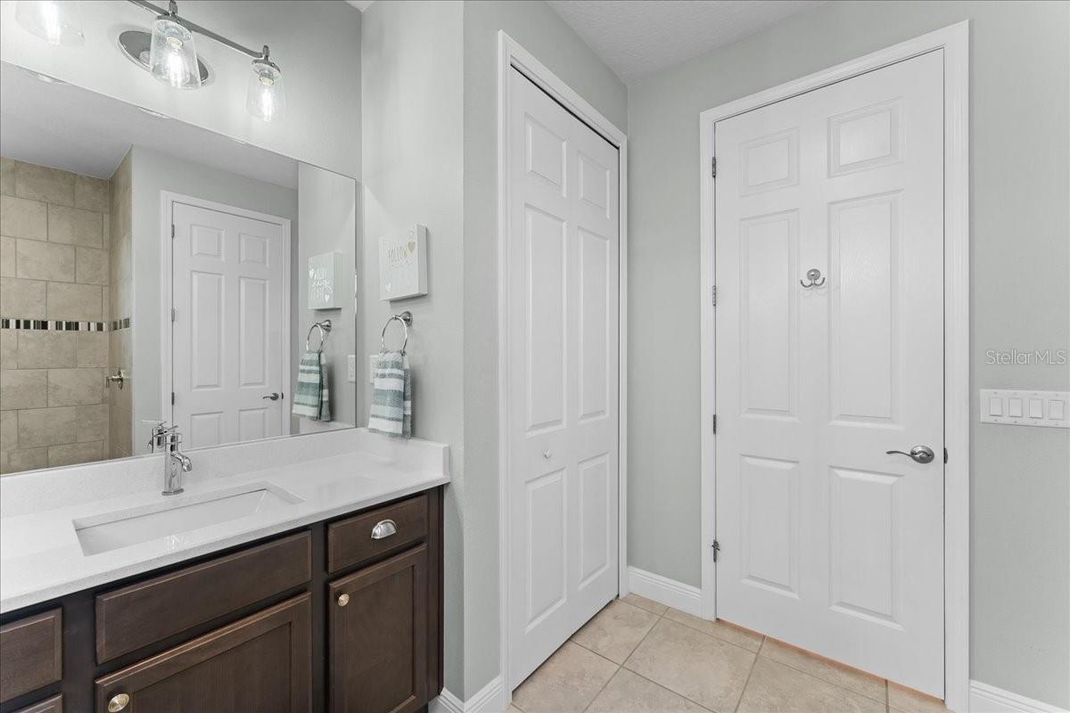 Image 45 of 93 For 4515 Roycroft Terrace