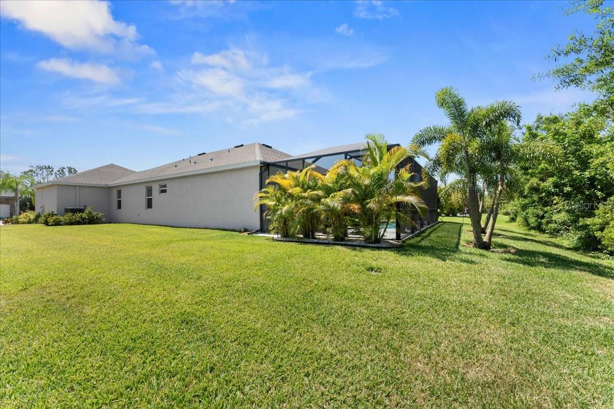 Image 6 of 93 For 4515 Roycroft Terrace