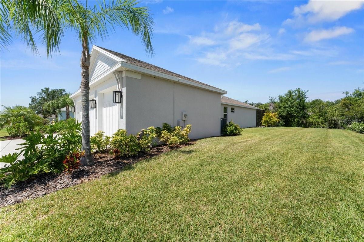 Image 8 of 93 For 4515 Roycroft Terrace