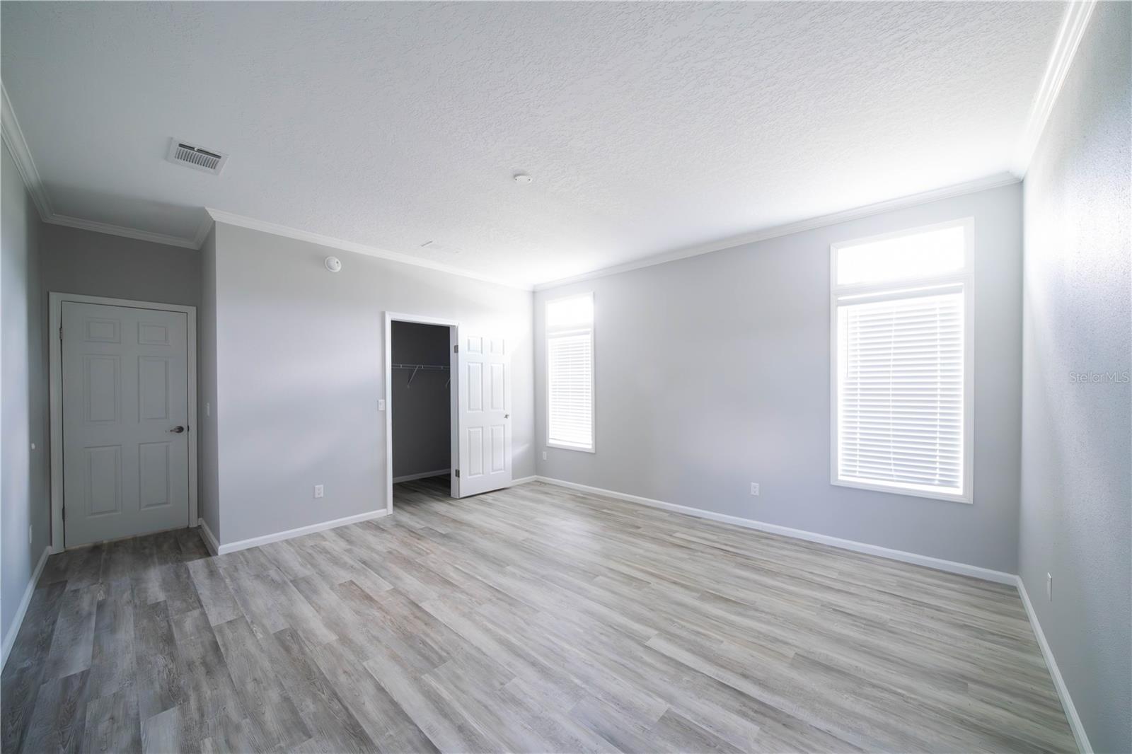Image 8 of 18 For 8226 Sweden Boulevard