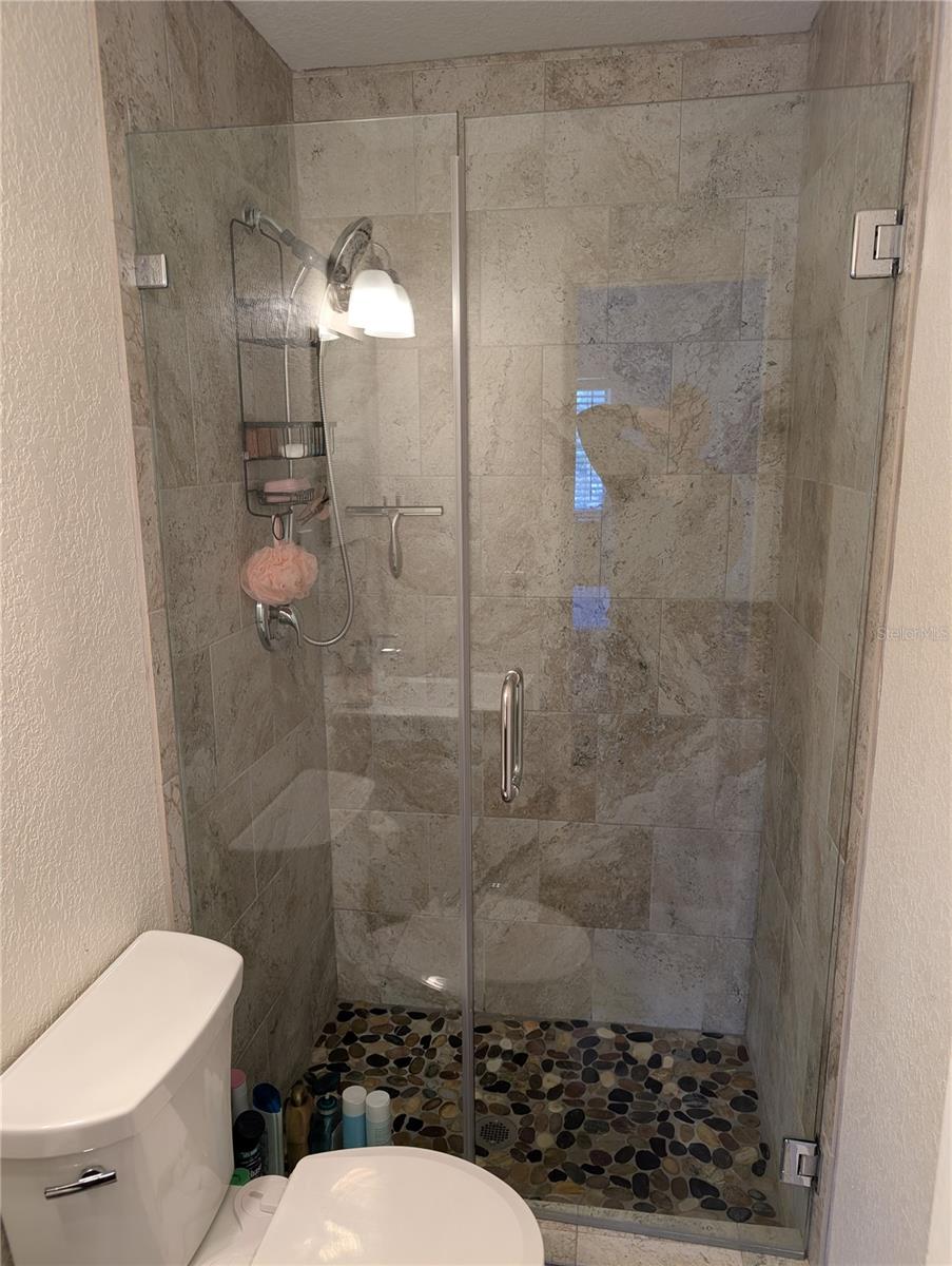 Image 11 of 18 For 2155 Wood Street B9