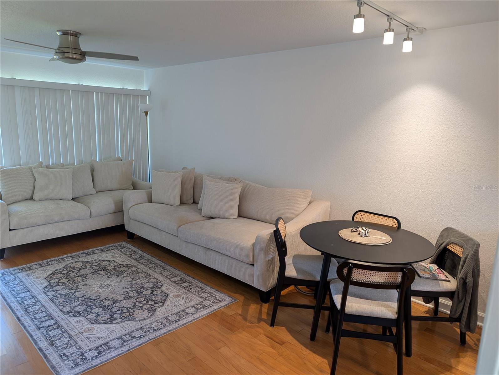 Image 7 of 18 For 2155 Wood Street B9