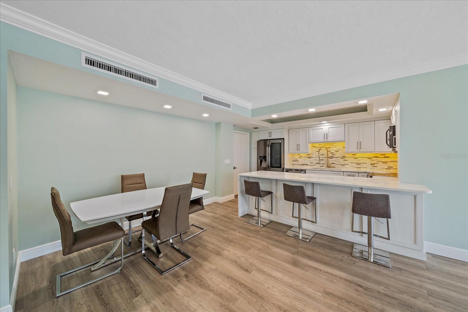 Image 15 of 44 For 1212 Benjamin Franklin Drive 306