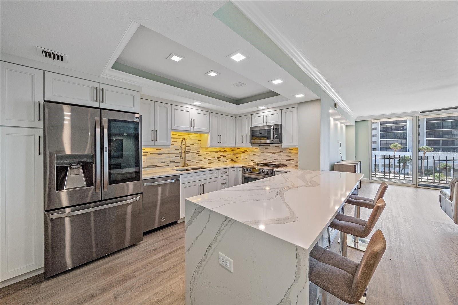 Image 5 of 44 For 1212 Benjamin Franklin Drive 306