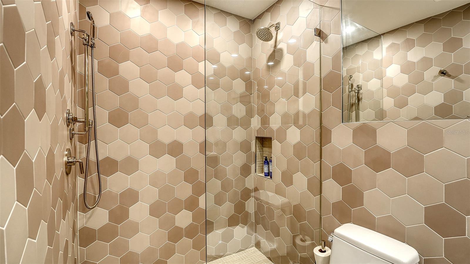 Image 22 of 49 For 3605 Quail Hollow Lane