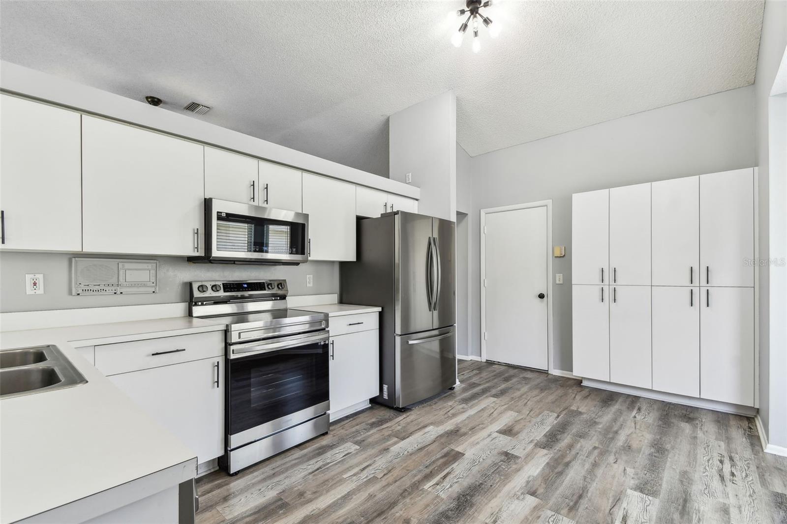 Image 10 of 40 For 4604 9th Avenue E