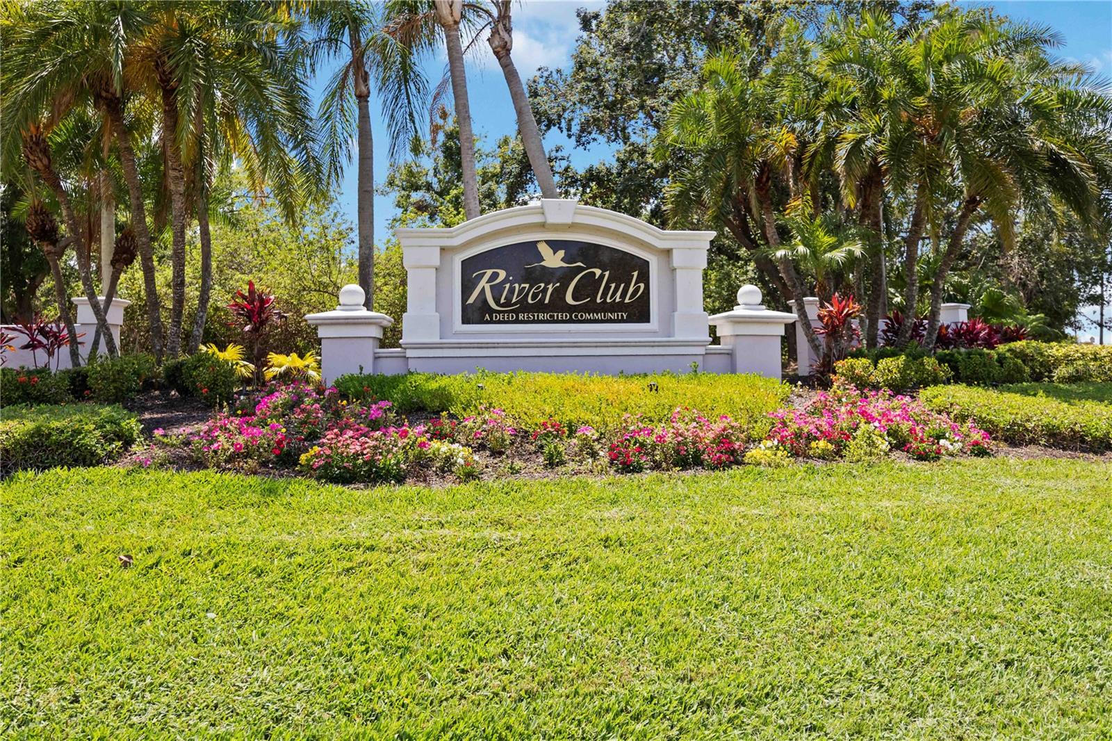 Image 3 of 74 For 9915 Old Hyde Park Place