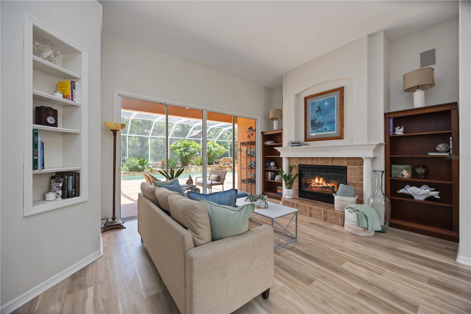 Image 6 of 74 For 9915 Old Hyde Park Place