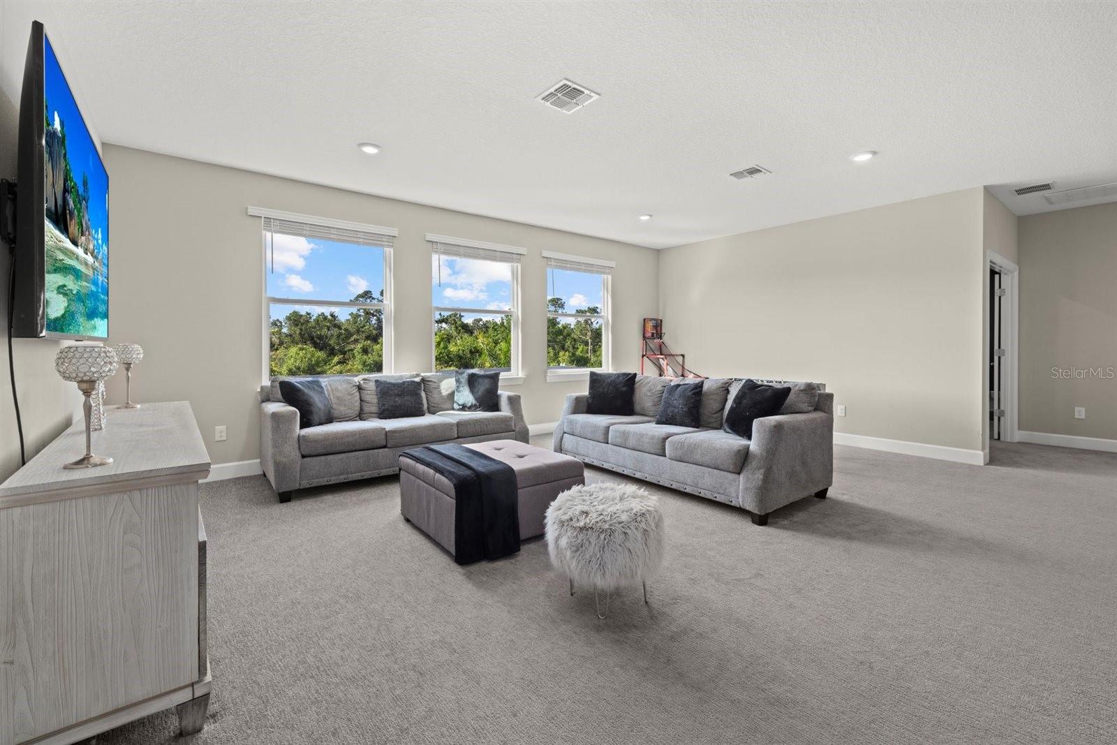 Image 8 of 76 For 3415 Big Sky Way